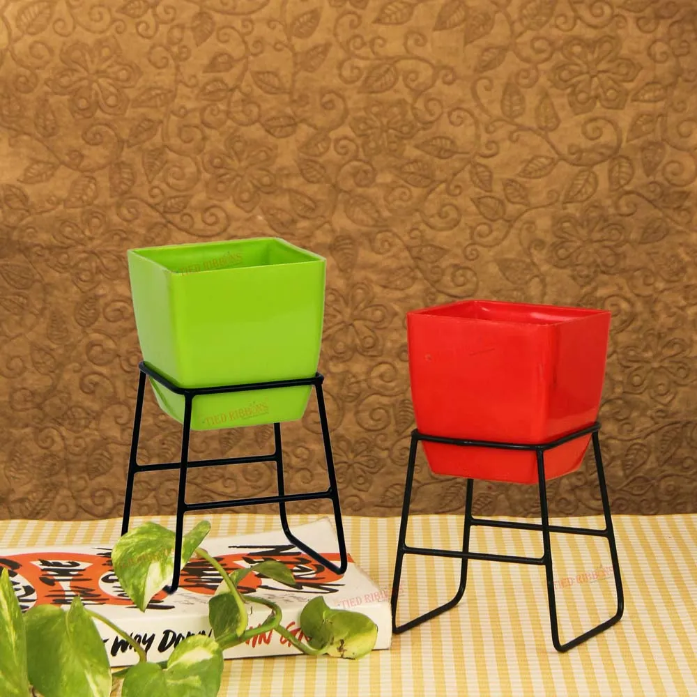 Resilient Plastic Planters With Metal Stands Set Of 2