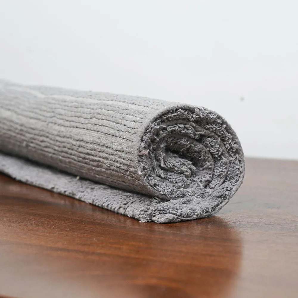 Ribbed Pattern High Absorbent Silver Bathmat