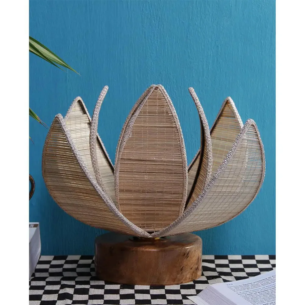Rose Bamboo Shade with Round Wood Base Table Lamp