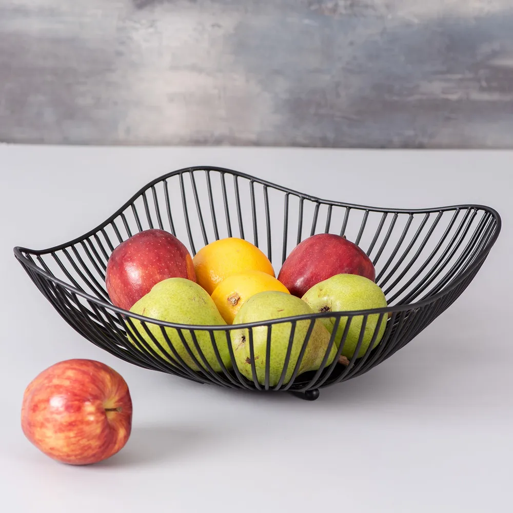 Round Black Wired Wood Lid Metal Vegetable/Fruit Basket