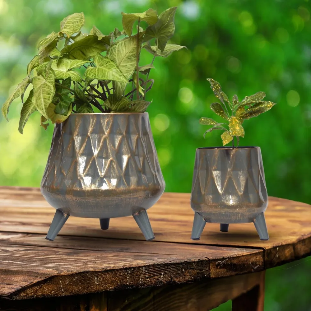 Set of 2 Grey Diamond-pattern Textured Indoor Metal Plant Stand with Pot