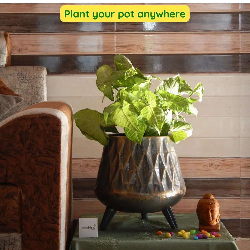 Set of 2 Grey Diamond-pattern Textured Indoor Metal Plant Stand with Pot