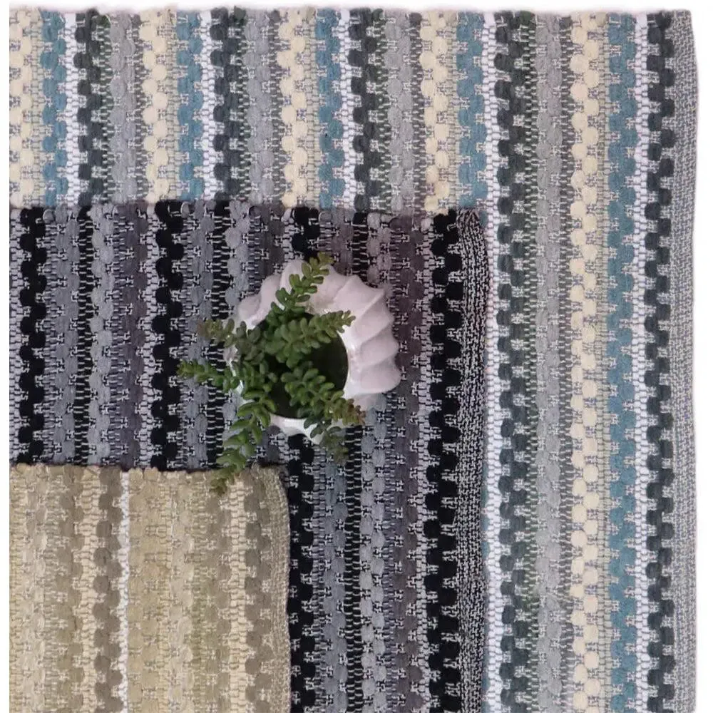 Shades Of Blue Traditional Pattern Handwoven Cotton Area Rug (20 x 32) Inches