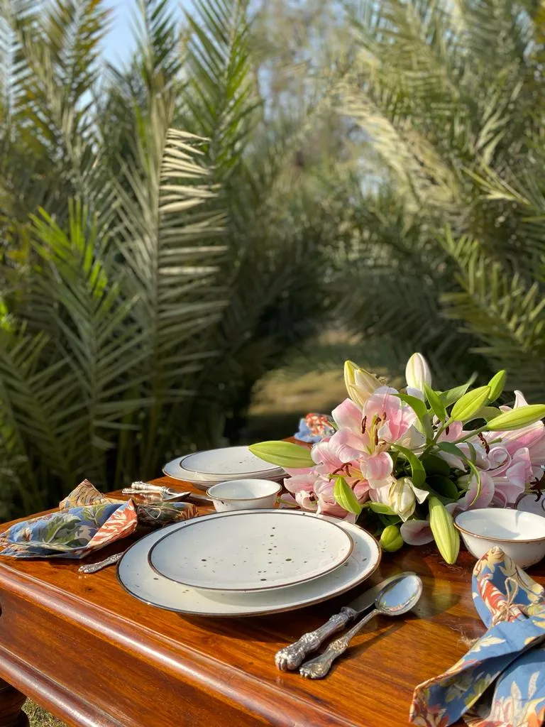 Sparkling White Porcelain Dinner Set Of 27
