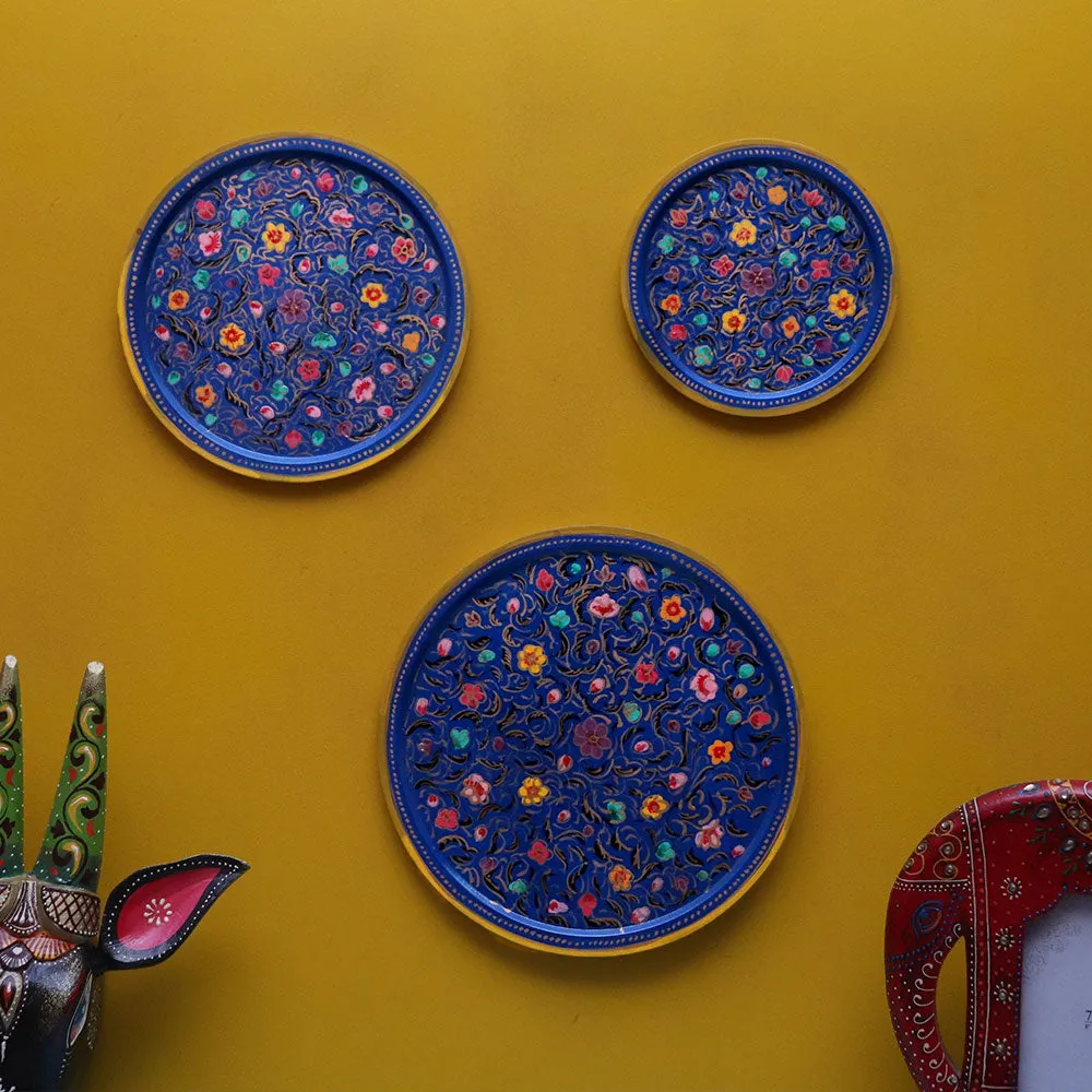 Spectacular Floral Artwork Set of 3 Wallplates