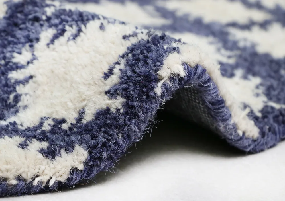 Spiral Blue & White Hand Tufted Round Woolen Carpet