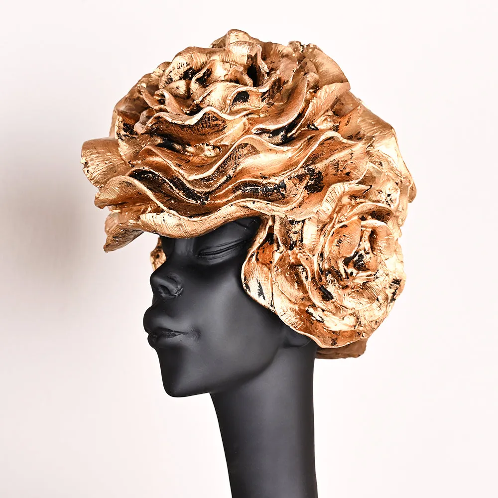 State-of-the-art Set of 3 Stunning Black Lady-like Figurines with Gold Accents