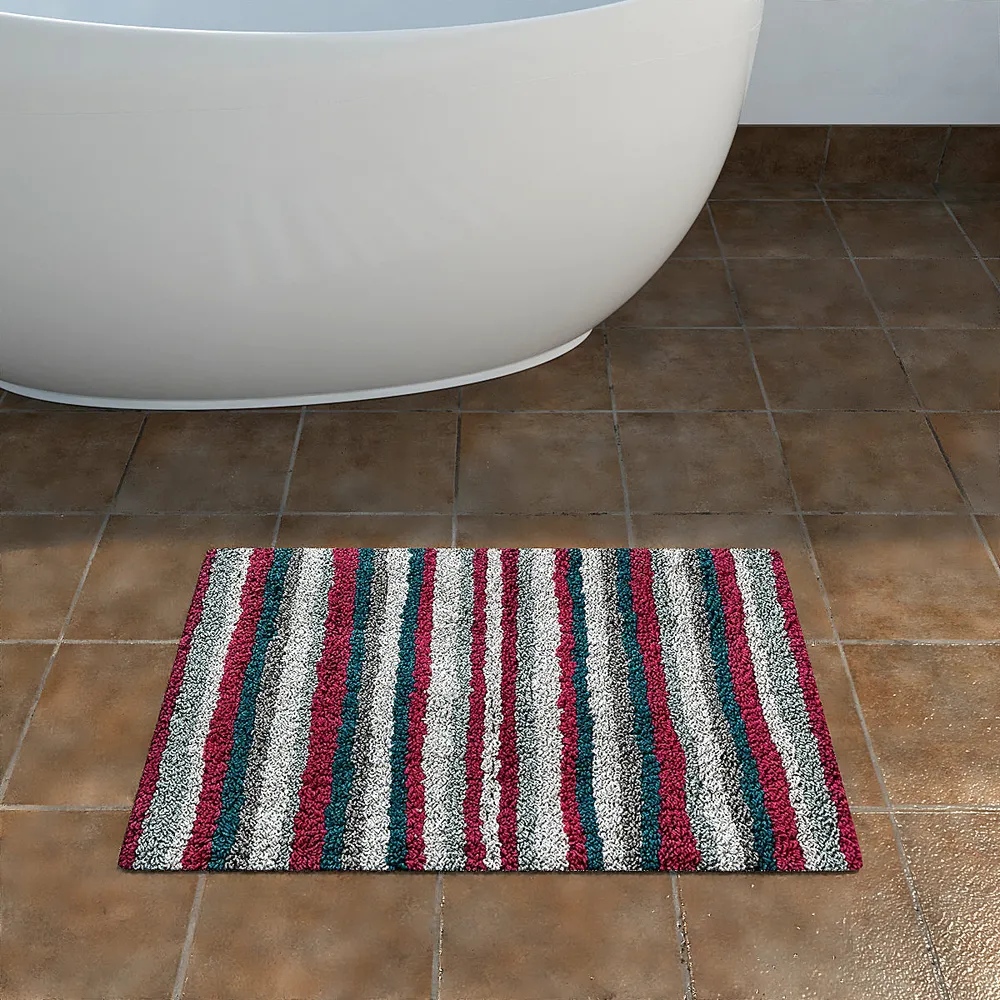 Striped Pattern High Absorbent Fuchsia Bathmat