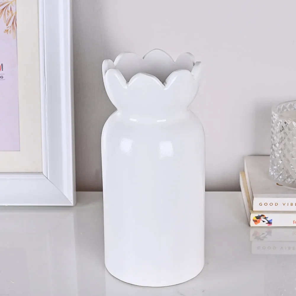 Stunning Mid-size Gift Wrap Shaped High-quality Ceramic Flower Vase (Available in Multiple colors) Pink