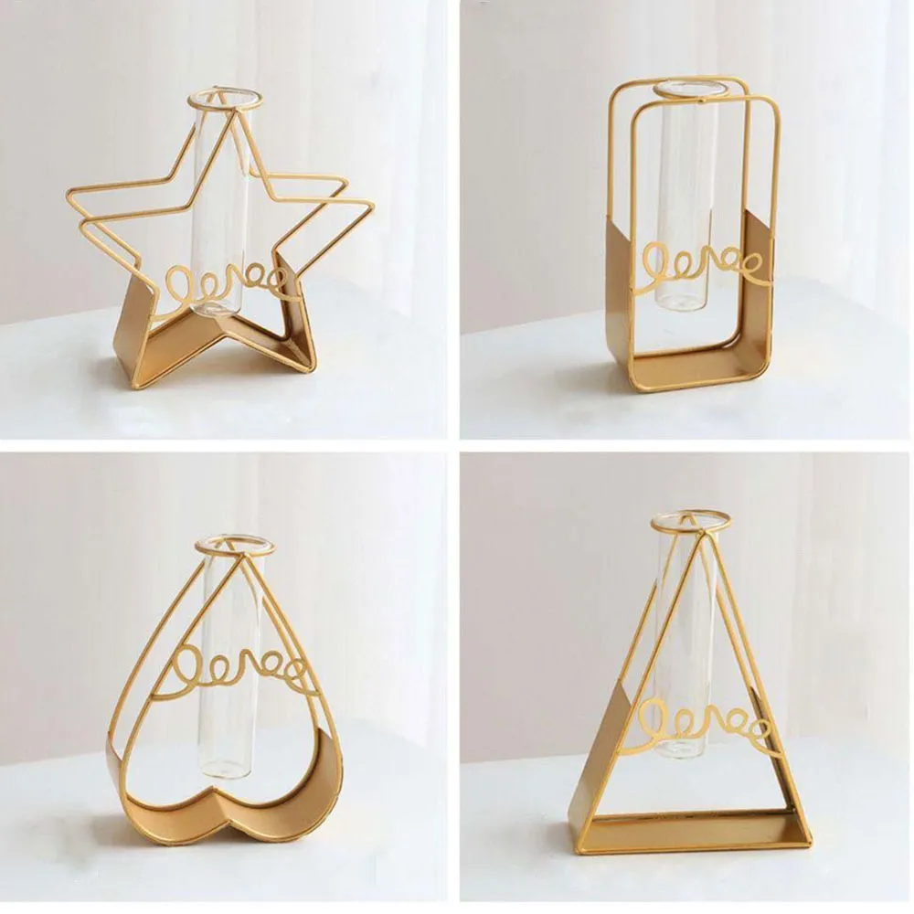 Stunning Stelliform Triangular Shaped Glass Vase