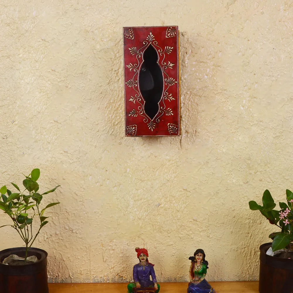 Stylish Space Saver Wooden Key Holder