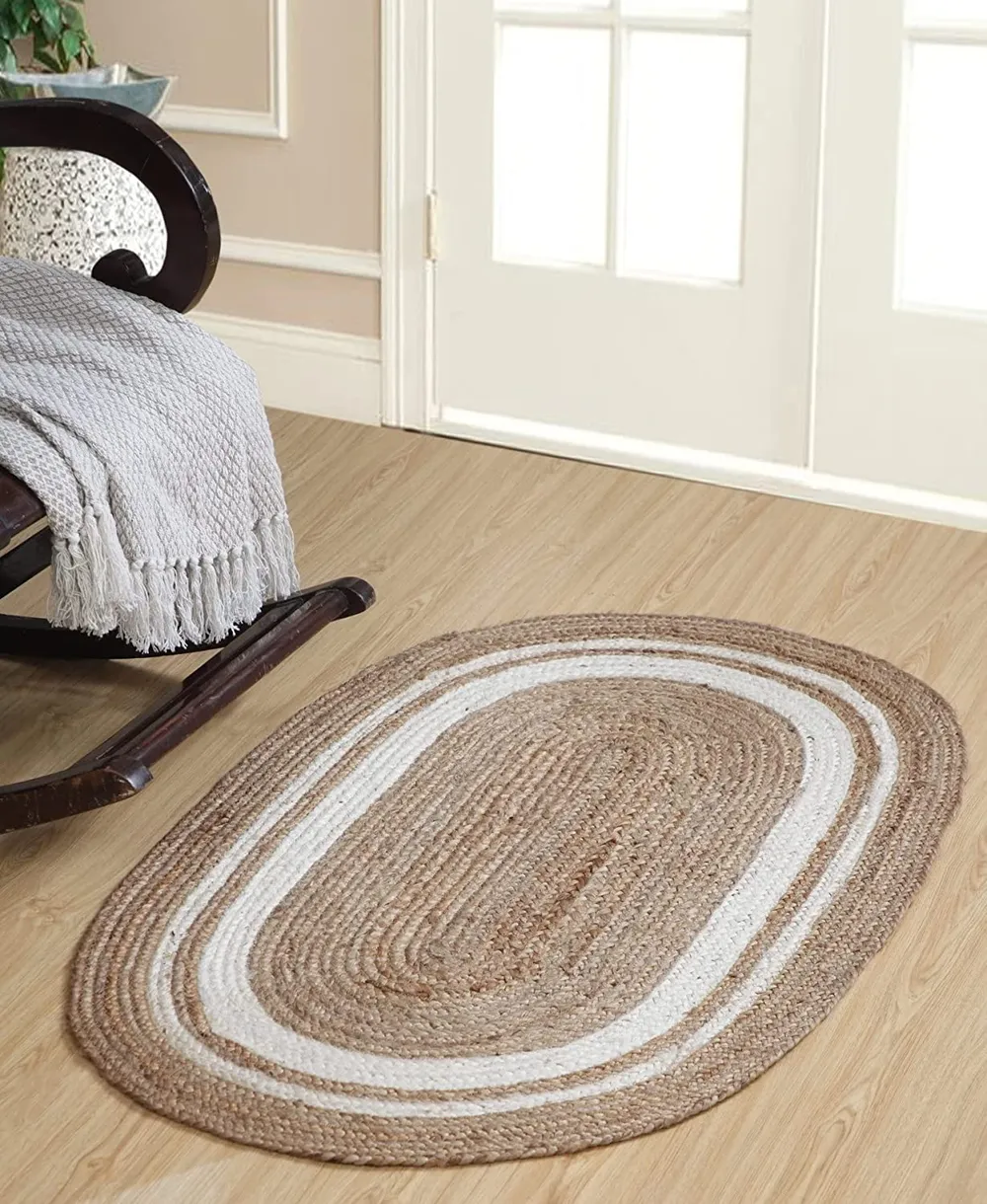 Sumptuous Oval Hand Woven Jute Rug M (4*6 ft)