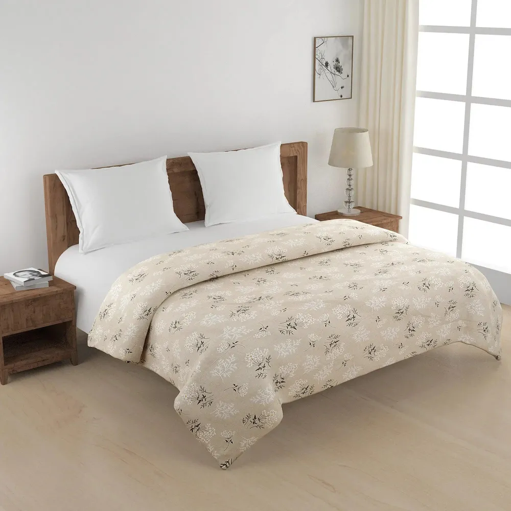 Swayam Beige & White Scanty Floral Blended Cotton Double Bed Comforter