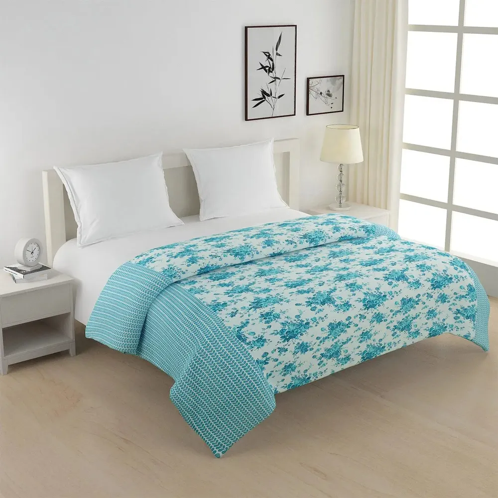 Swayam Blue Floral Spree Double Bed Winter Quilt