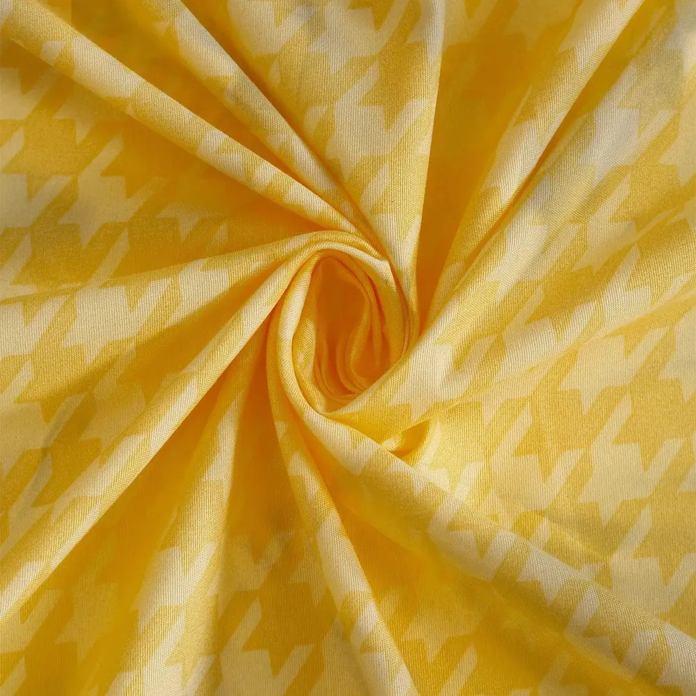 Swayam Geometric Pattern Yellow Double Bed Winter Quilt