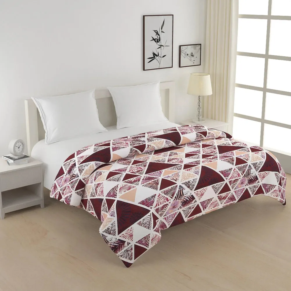 Swayam Maroon Triangles Designer Blended Cotton Double Bed Comforter