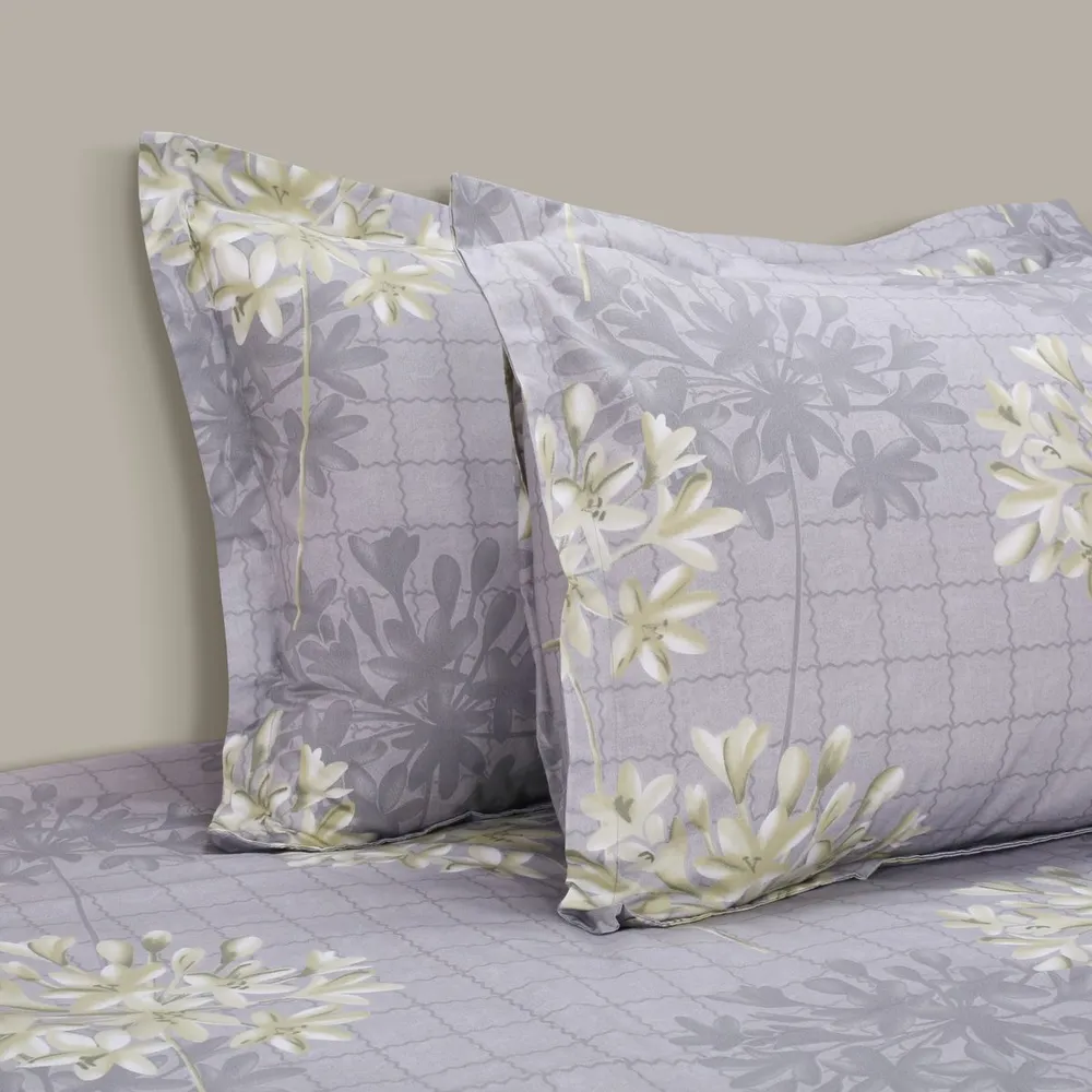 Swayam Rain White lily shadow printed Veda Extra Large Double Bedsheet with 2 pillow covers