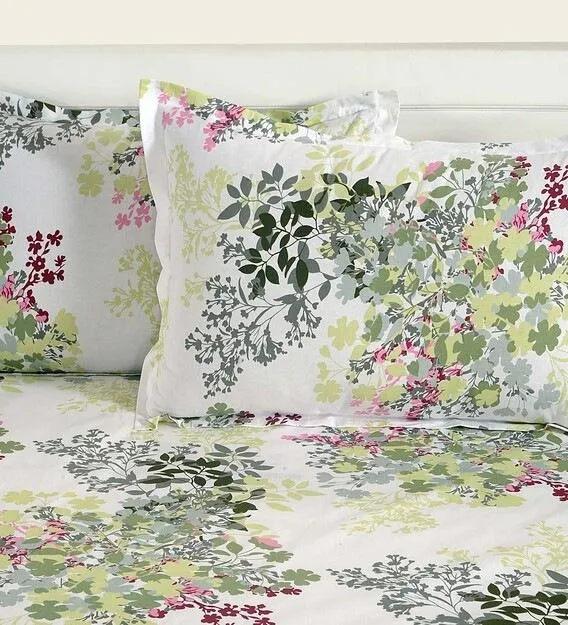 Swayam Veda Floral White &amp; Green Double Bedsheet Double Bedsheet (90 x 108 inch)