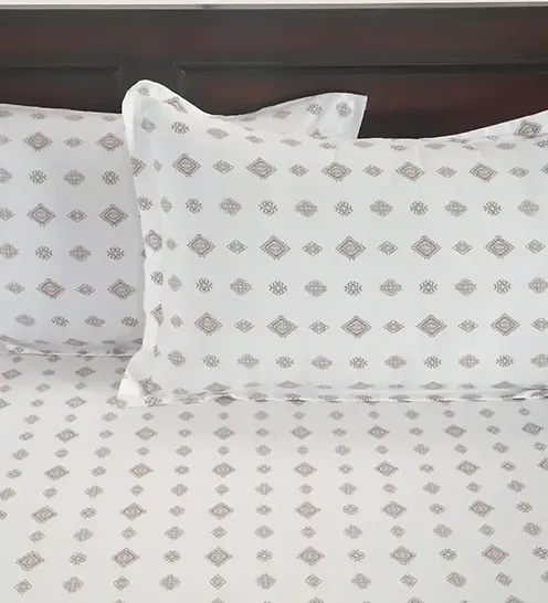 Swayam Zinnia White &amp; Brown Motif Printed Double Bed Set of 4