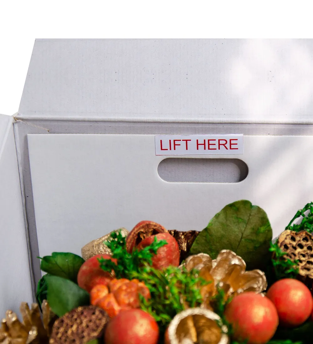 Taper Candle Gift Set for Valentine's Day (Golden)