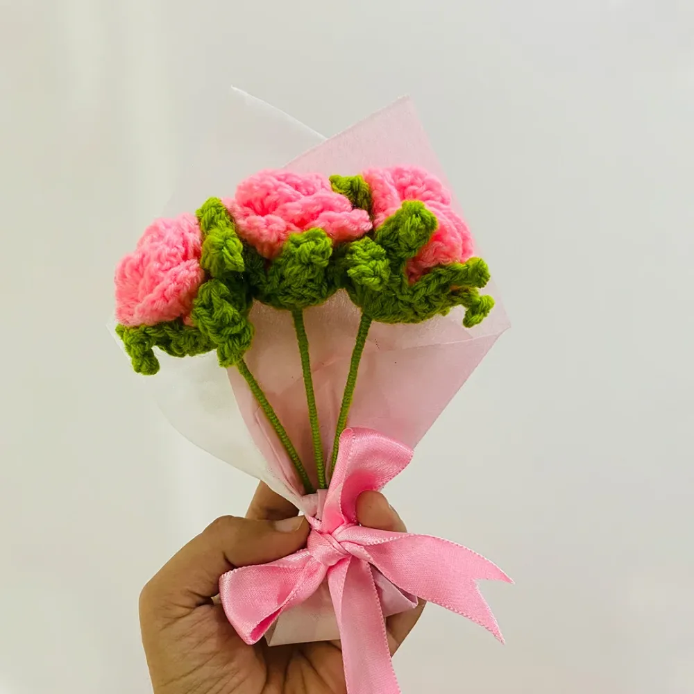 WallMantra Three Pink Roses Crochet Bouquet 