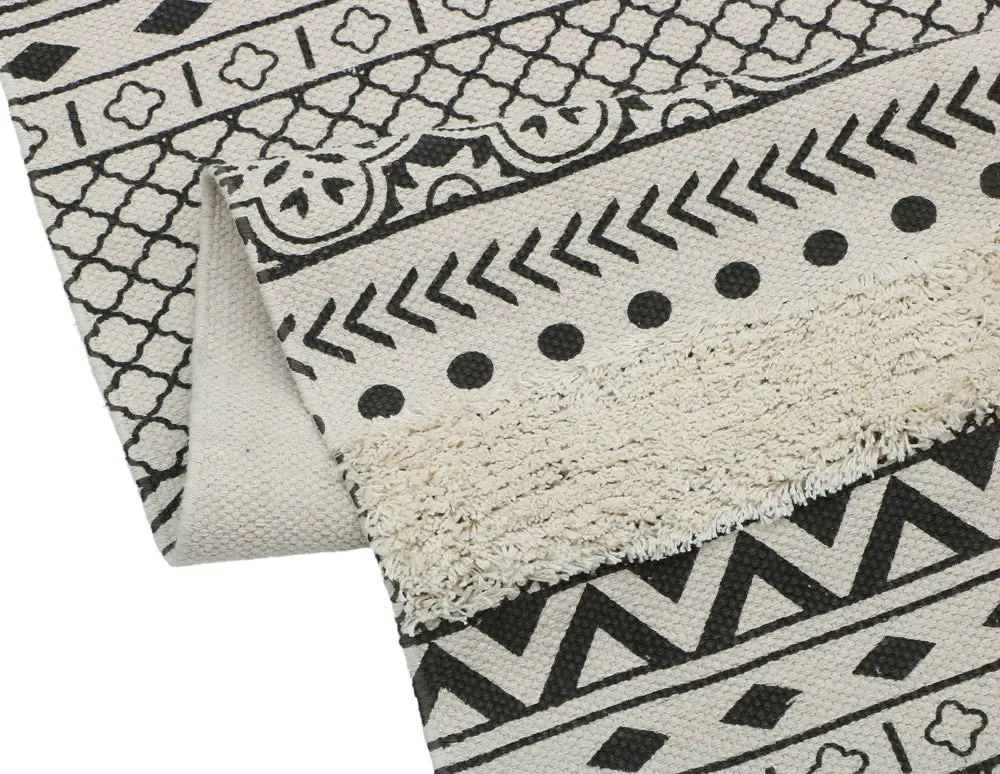 Traditioanl Ikkat Pattern Grey Handmade Tufted 100% Cotton Non-Slip Washable Area Rug- 4x6 ft