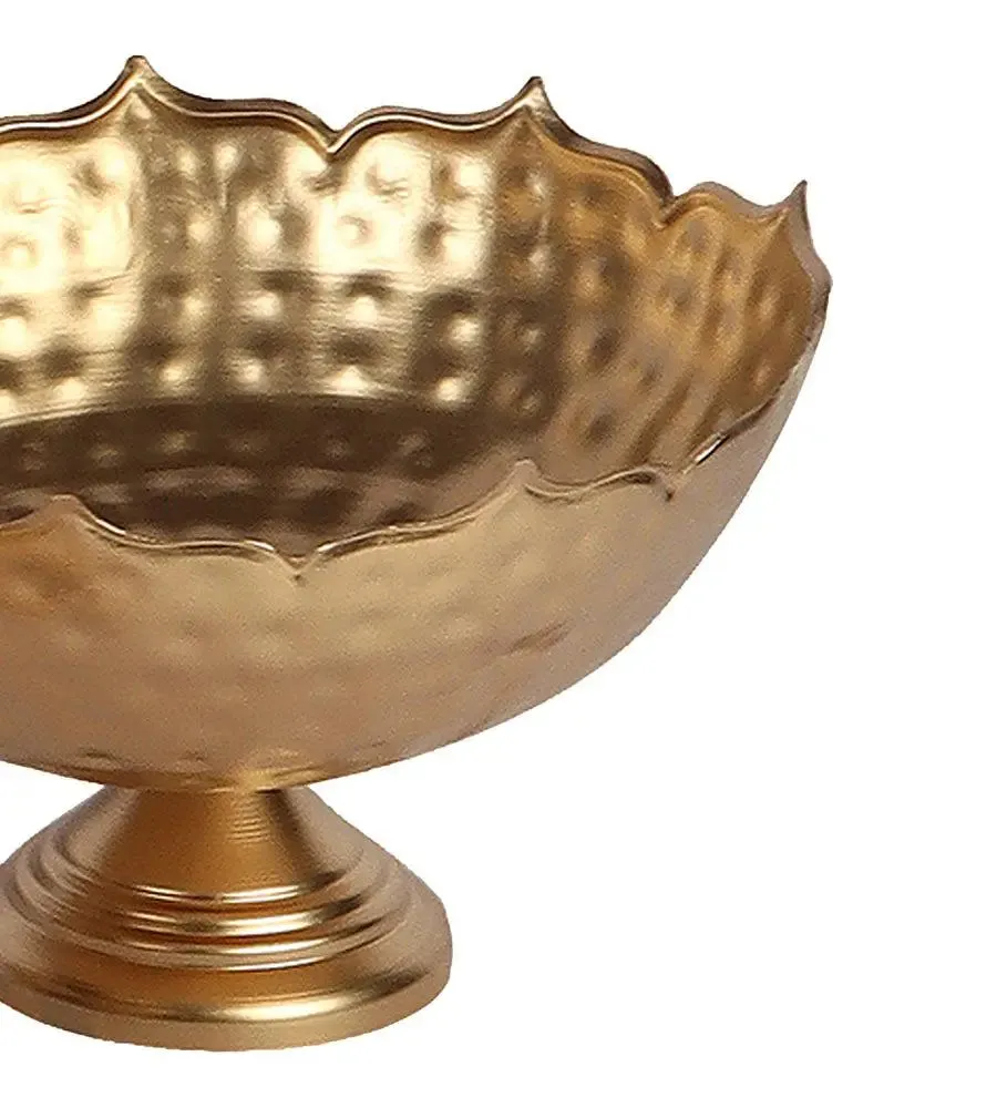 Traditional Metallic Urli with Tealight Holder for Home (Set of 7)