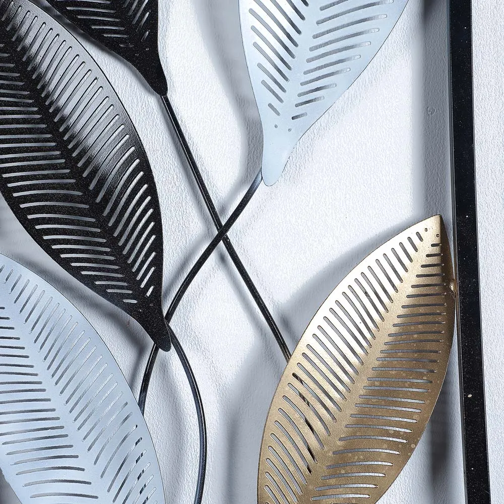 Tri colour Veins Crafted Leaves Decorative Metal Wall Art Set Of 2