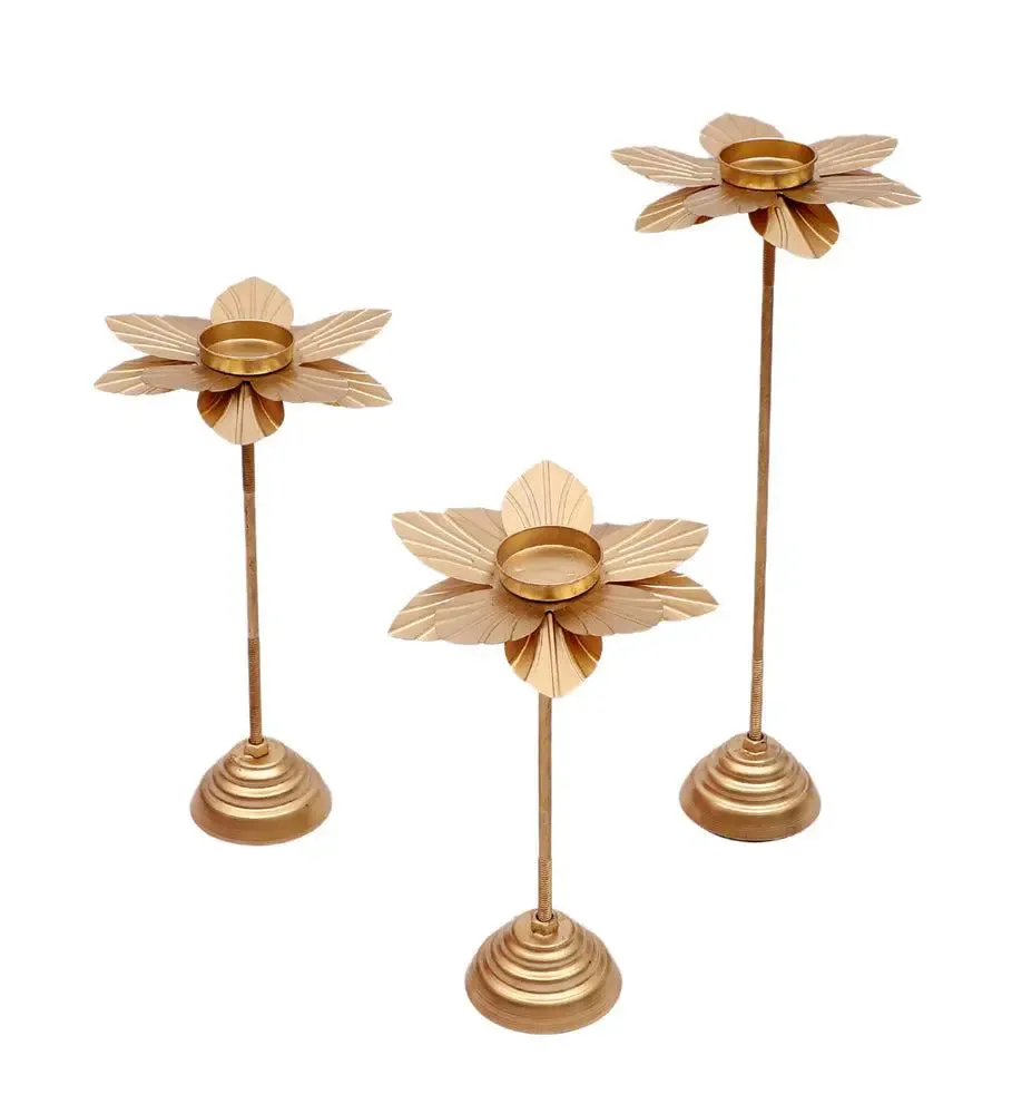 Vintage-inspired Small Double Hammered Flower Detachable Tealight Holder (Set of 3)