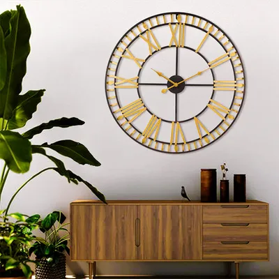 Vintage Motif Embellished Roman Numbered Clock