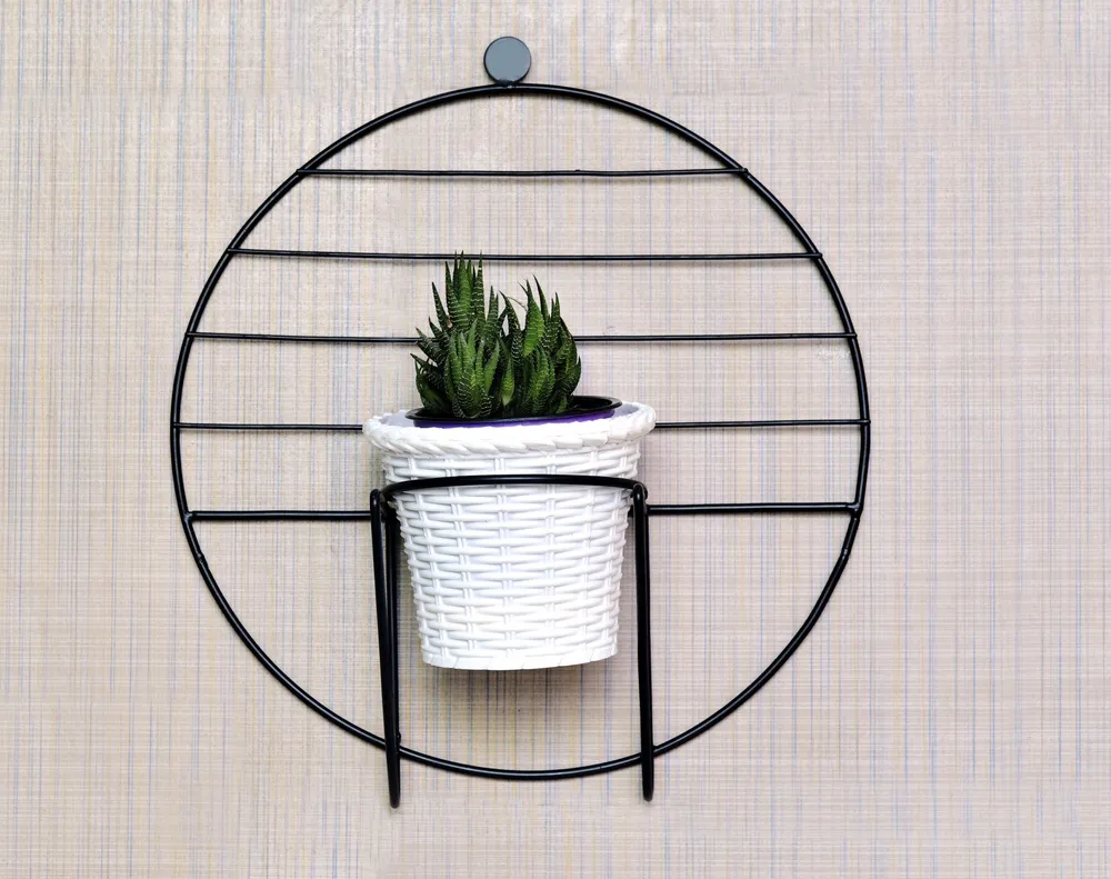 Wall Mounted Planter 15" / Round Metal Wall Hanging Planter