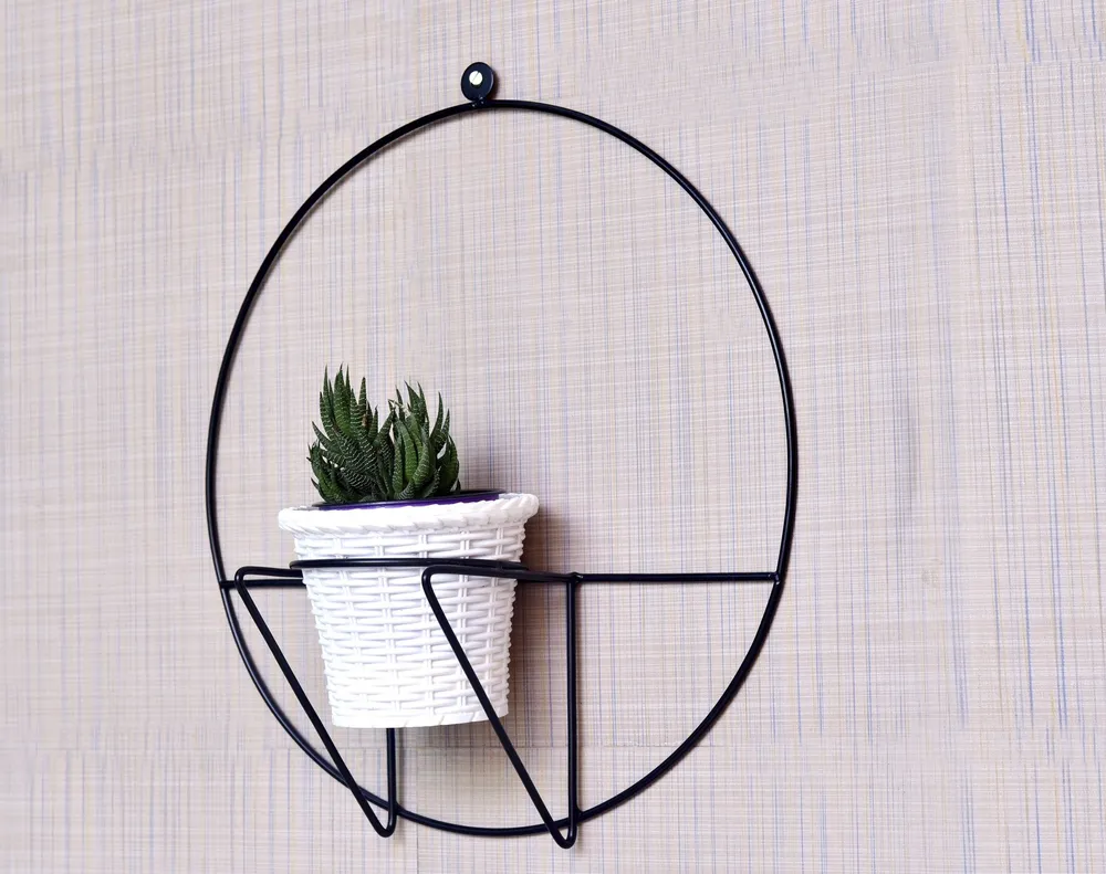 Wall Mounted Round Metal Planter 18"