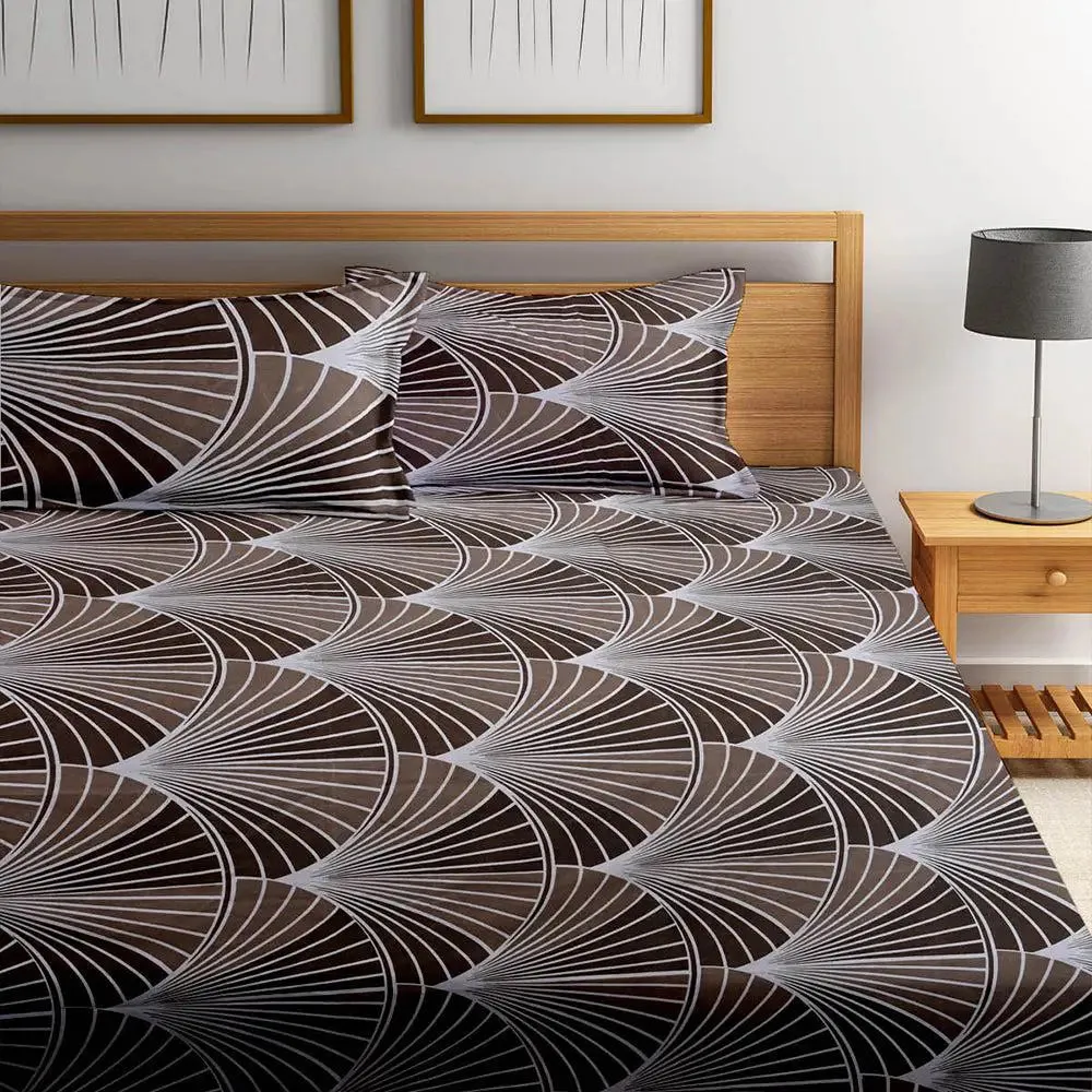 White &amp; Brown Shell Printed Cotton Double Bedsheet With 2 Pillow Covers
