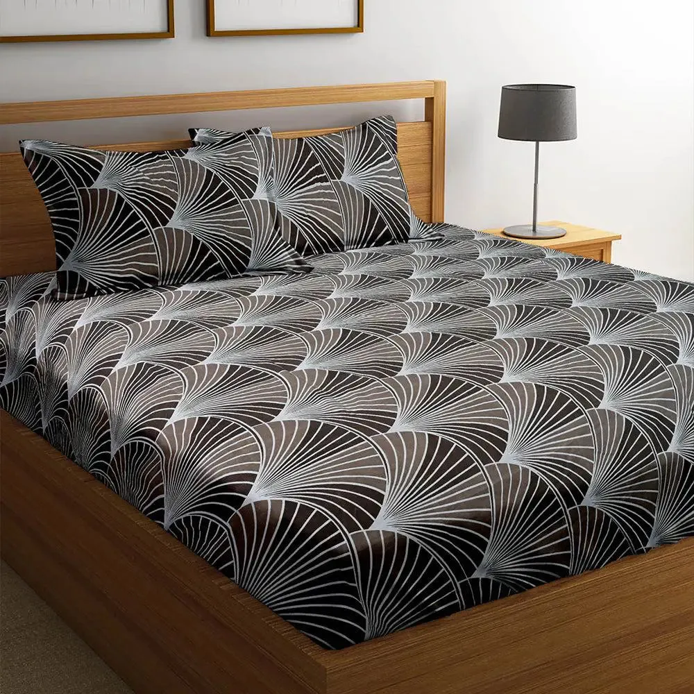 White &amp; Brown Shell Printed Cotton Double Bedsheet With 2 Pillow Covers
