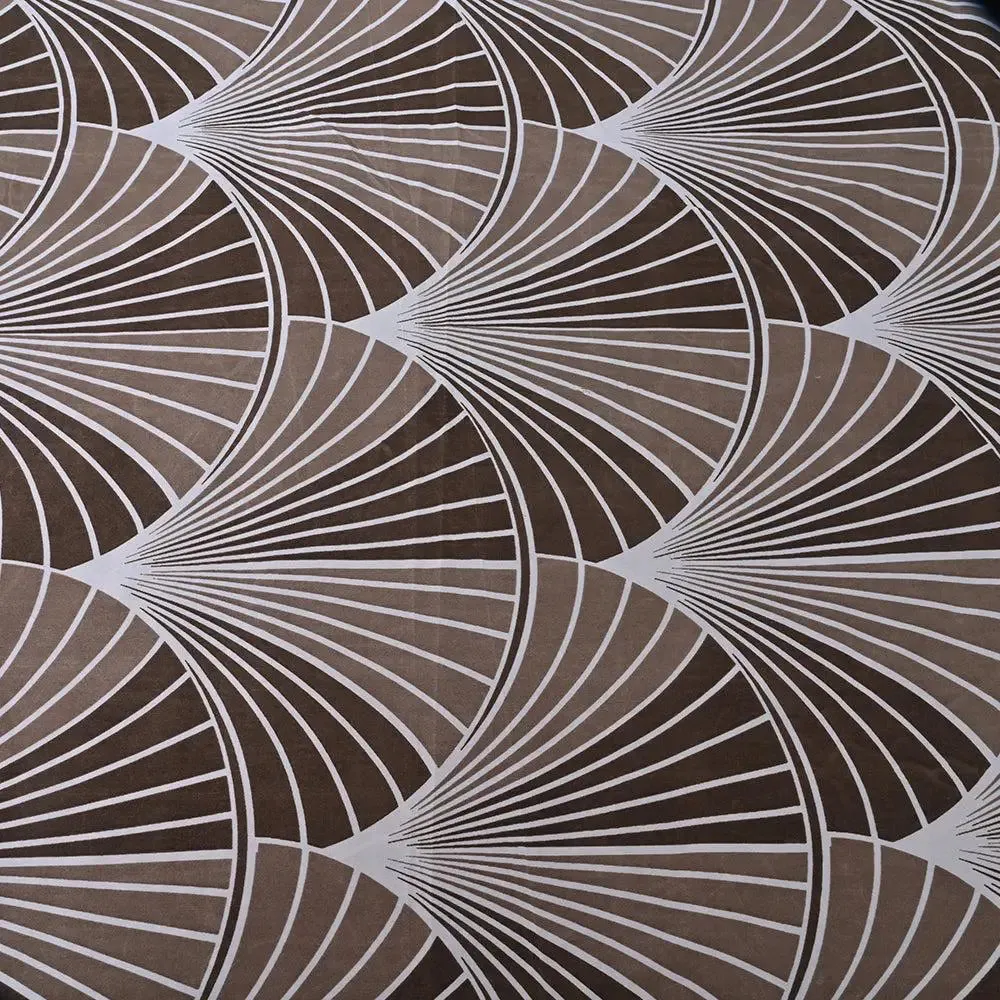 White &amp; Brown Shell Printed Cotton Double Bedsheet With 2 Pillow Covers